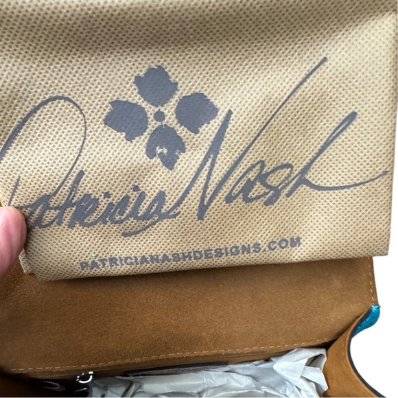 Patricia Nash VEOLIA Pearl Handle Turquoise Leather Crossbody - Picture 6 of 10